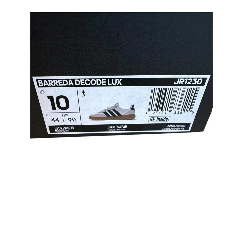 NIB Adidas Sneakers Barreda Decode Lux Mens 10 White Green Gum JR1230